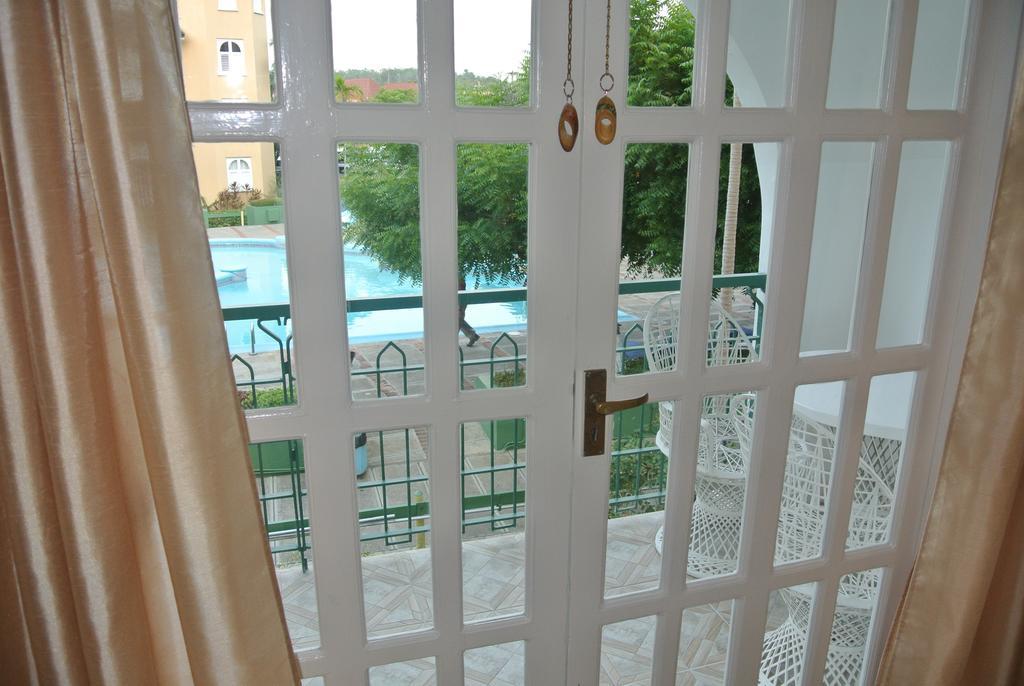 Beach One Bedroom Suite 13 Ocho Rios Quarto foto